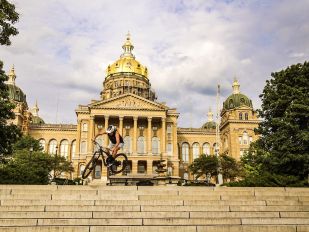 Andrew Taylor 48 State Road Trip - Iowa